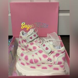 NIB Dolls Kill / Sugar Thrillz Heart Fairywalker Platform Sneakers